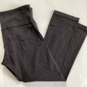 LULULEMON capri leggings
